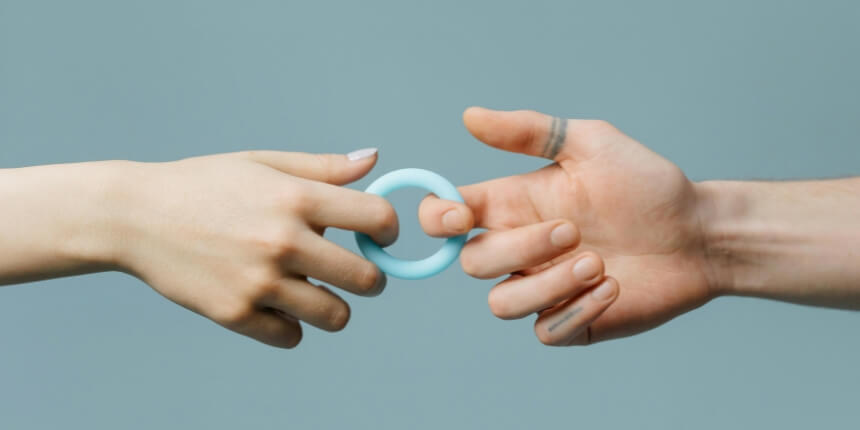 Cockring-Vorteile, Typen und Einsteiger-Tipps für mehr Spaß | Desirel.de Sexshop