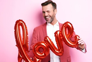 Valentinstagsgeschenkideen für Männer, um den Abend mit Leidenschaft zu füllen